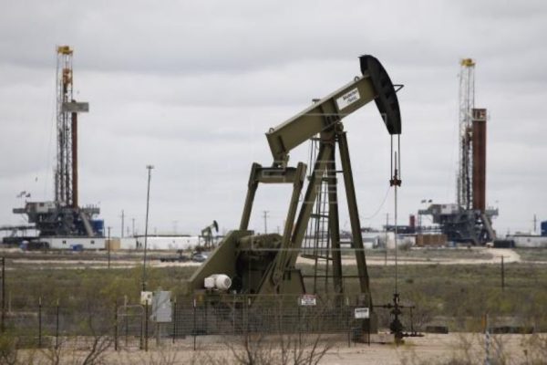 El petróleo de Texas cierra con un alza del 3,4 %, hasta 114,20 dólares