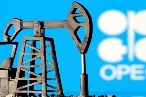 La OPEP+ prevé un leve aumento de la producción