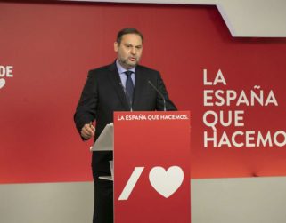 Investigan a exministro de Transporte español por avalar polémico rescate financiero a Plus Ultra