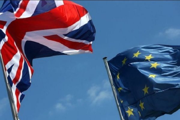 Reino Unido retrasa controles aduaneros posbrexit con la Unión Europea