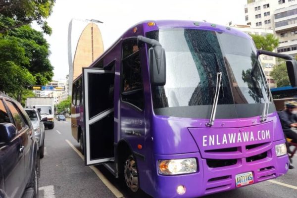 La Wawa: un nuevo modelo de transporte público funciona en Caracas