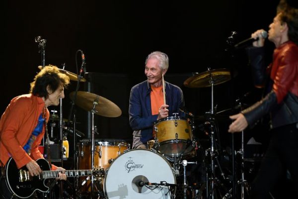 Murió Charlie Watts, el baterista de la legendaria banda Rolling Stones