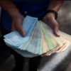 Las razones que fuerzan al gobierno a ‘recortar ceros’ cada vez en menos tiempo, según Miguel Ángel Santos