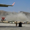 El Pentágono confirma explosión en las afueras del aeropuerto de Kabul