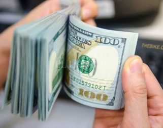 Dólar paralelo bajó otro 0,94% y cerró en 4,51 bolívares este #10Nov