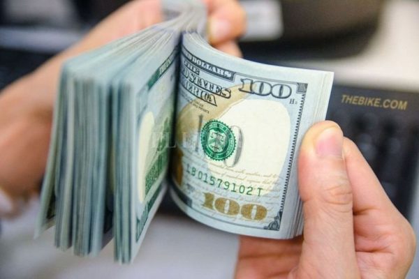 Dólar paralelo registra otro aumento de 0,91% y cierra en Bs.5,72 este #15Jun