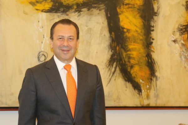 Luis Bernardo Pérez sucede al fallecido Oswaldo Cisneros como presidente de Digitel