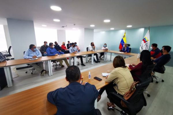 Min Comercio acordó con gremio de supermercados y abastos mantener ‘precios equilibrados’