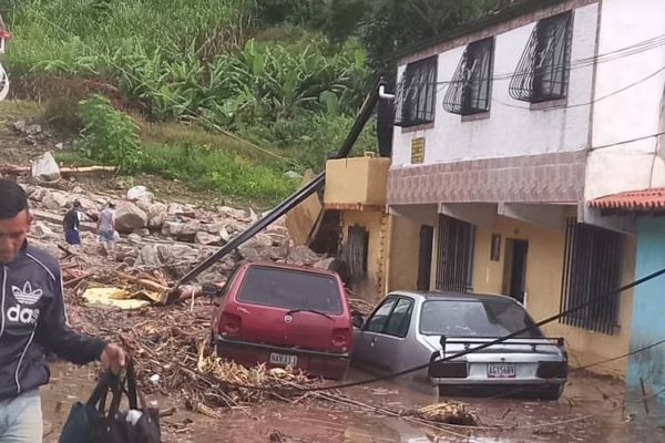 Tormentas de las últimas dos semanas han dejado saldo de 9 muertos y 3 desaparecidos