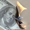 La inyección de divisas para contener el tipo de cambio crea una «ilusión» que va a desaparecer, advierte economista