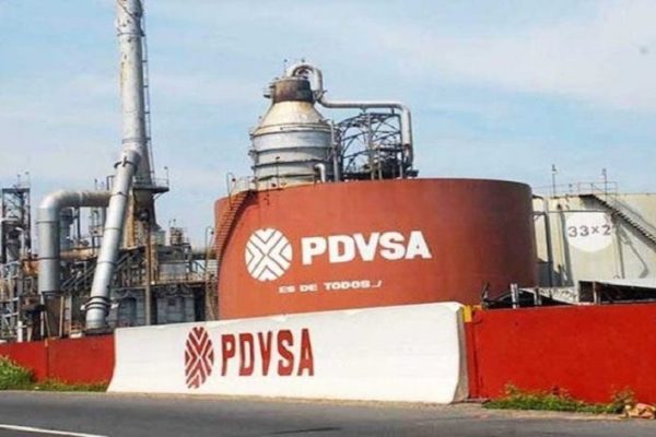 Reuters: EEUU acusa a dos financistas de lavado de dinero proveniente de PDVSA