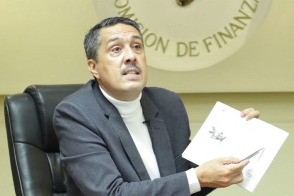 Presidente de la subcomisión de Finanzas confirmó nueva inyección de divisas a la banca