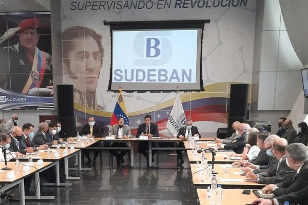 Sudeban: las instituciones bancarias no prestarán servicio el #30Sep y #1Oct