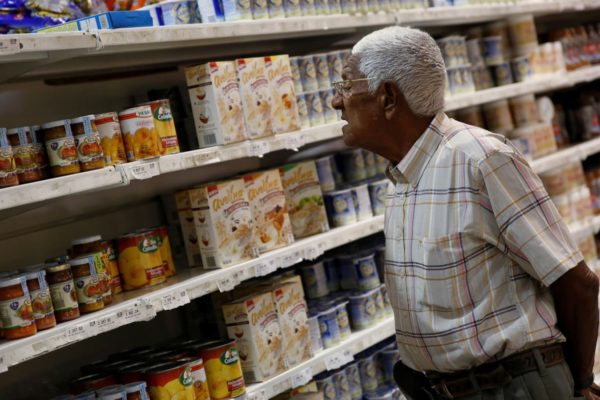 La inflación en Venezuela le gana la carrera al salario mínimo