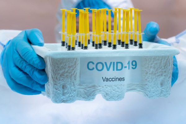 OPS establece prioridades: ¿Quiénes deben recibir la tercera dosis de vacunas anticovid?