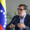 Canciller Plasencia acusa a gobierno de Colombia de ‘estafa agravada’ con ayuda a migrantes venezolanos