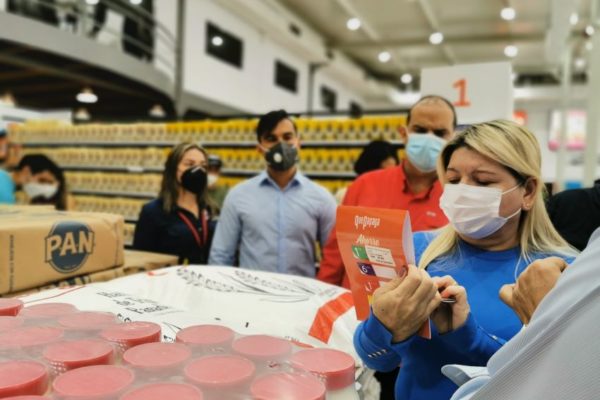 Min Comercio ordenó ajuste inmediato de precios en megatienda ‘Que Papaya’