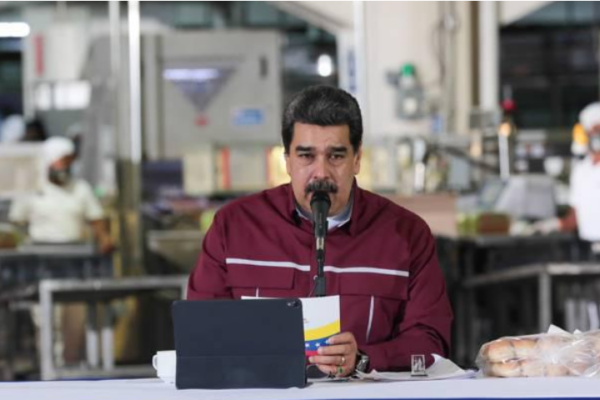 Maduro llama a empresarios colombianos a retomar inversiones tras reactivación de paso fronterizo