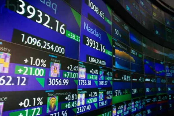 Las bolsas europeas suben en una sesión con poca actividad y sin Wall Street