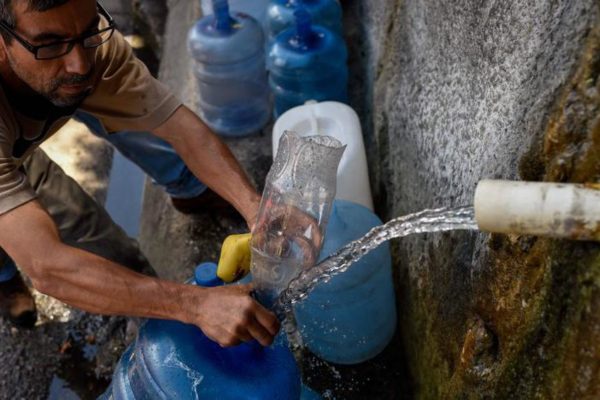 72% de los venezolanos no recibe agua todos los días