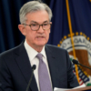 Jerome Powell: Hay que abordar «con cuidado» las posibles bajadas de las tasas de interés