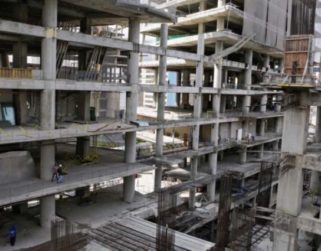 “Tenemos todas las variantes que afectan al sector construcción activas», advierte la cámara