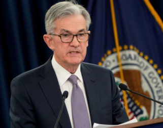 Presidente de la Fed plantea subir tasas de interés en 0,25%