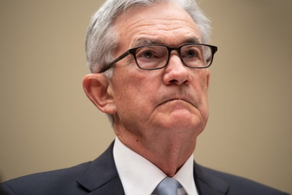 Powell: habrá que mantener la política monetaria restrictiva «un tiempo»