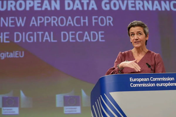 La UE aprueba una normativa sobre la libre competencia de las tecnológicas