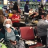 Venezolanos varados en aeropuerto de Buenos Aires continúan sin respuesta de Conviasa