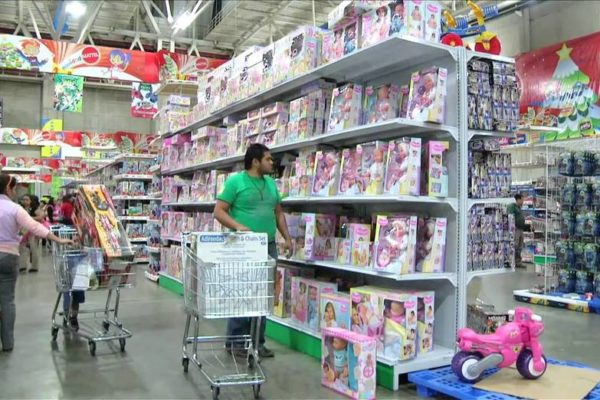 Esta semana llegan al país los últimos pedidos de juguetes para navidad