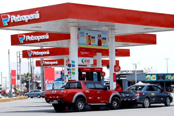 Con «amplia experiencia»: Economista Carlos Linares fue designado presidente del directorio de Petroperú