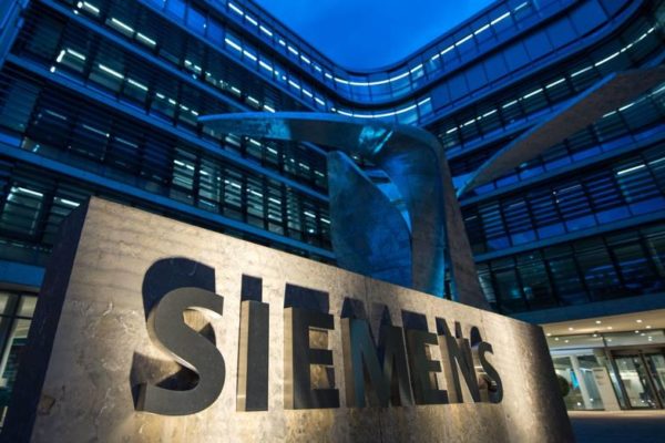 El caos de la cadena de suministro persistirá hasta mediados de 2022, afirma el presidente de Siemens