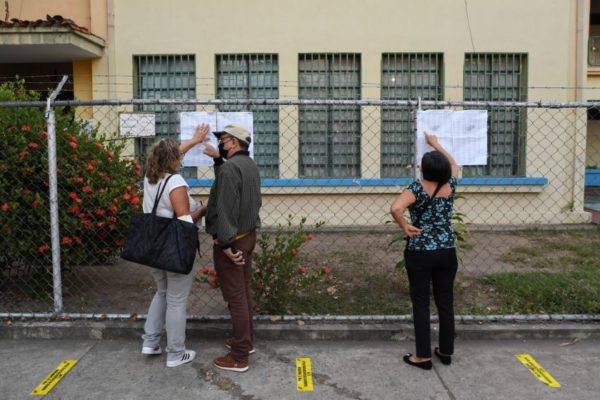 Escenarios | Lo que deja Barinas: la oposición se debate entre un referendo revocatorio o esperar a 2024