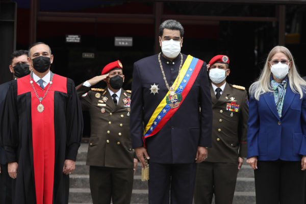 Maduro al TSJ: Falta resarcir con justicia implacable los daños que se han hecho pidiendo sanciones e invasión