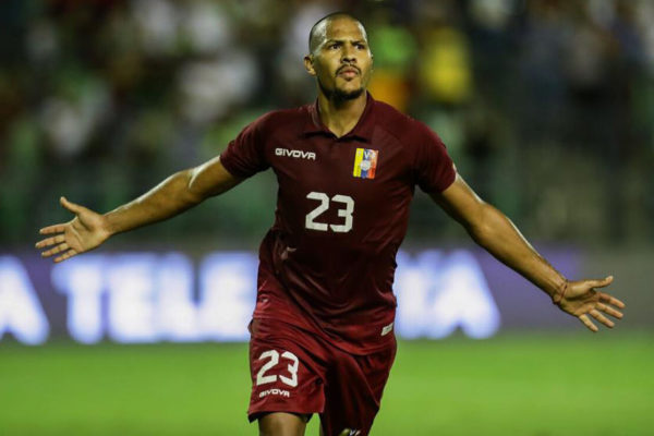 Delantero venezolano Salomón Rondón superó los 200 goles de su carrera