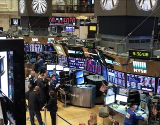 Cinco compañías chinas, incluyendo petroleras, dejarán de cotizar en Wall Street