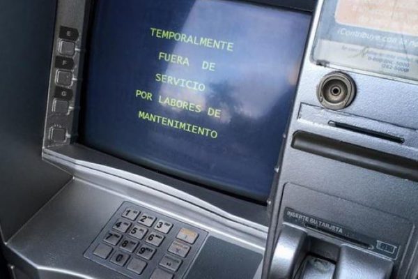 Cifras de Sudeban: Banca cerró 2021 con 13.242 trabajadores menos y la mitad de los telecajeros que en 2019