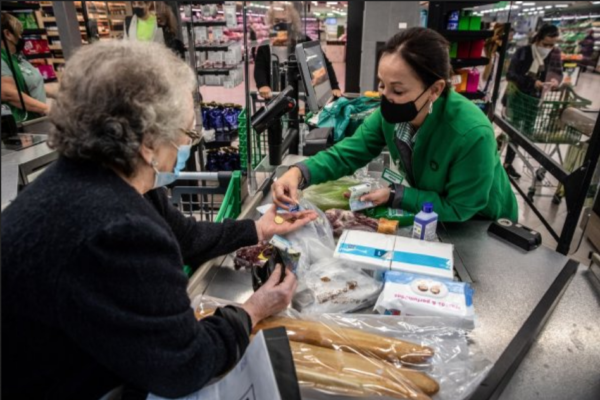 El desempleo bajó en marzo al 6,8 % en la eurozona y al 6,2 % en la UE