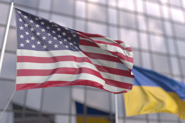 EEUU suspende por un año los aranceles sobre el acero ucraniano