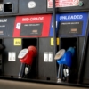 ¿Por qué si EEUU es el mayor productor de petróleo del mundo se le disparan los precios de la gasolina?