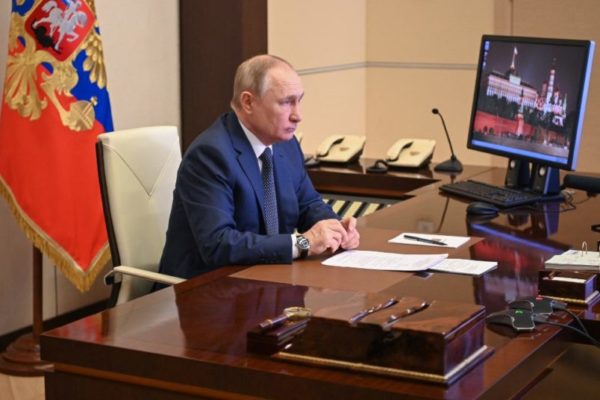 Sanciones y errores de occidente desatan crisis inflacionaria global: Vladimir Putin