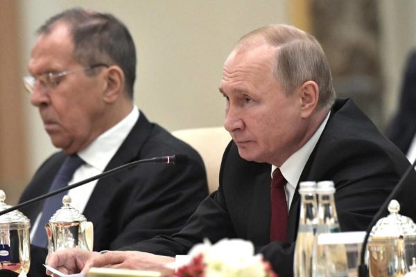 Londres impone otras 65 sanciones a Rusia, incluida la hijastra de Lavrov