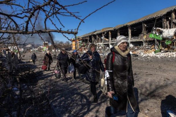 Capital de Ucrania está en toque de queda mientras hacen nuevo intento desesperado de evacuar a civiles de Mariúpol