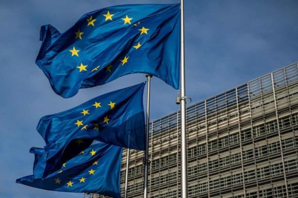 Comisión Europea aprobó paquete temporal de ayuda a empresas por altos costos energéticos