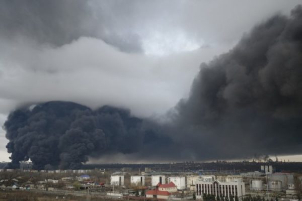 Odesa bajo fuego de misiles: Ucrania denuncia atroz «masacre deliberada» de civiles en Bucha cerca de Kiev