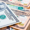 Aumento del dólar en el mundo podría convertirse «en un problema» para los ingresos corporativos