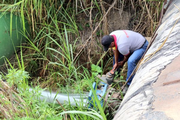 Reportan nueva avería en tubería en Macaracuay este #16Abr