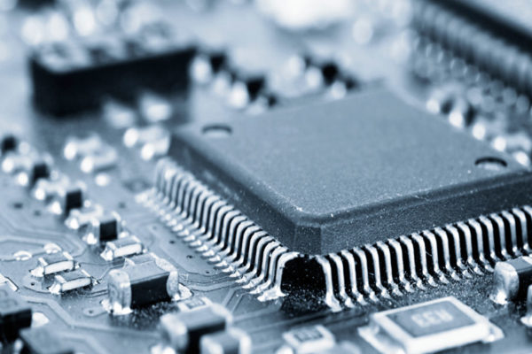 Japón anunció un plan para restringir la exportación de material para semiconductores