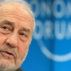 El nobel de Economía, Joseph Stiglitz, aboga por prohibir las criptomonedas